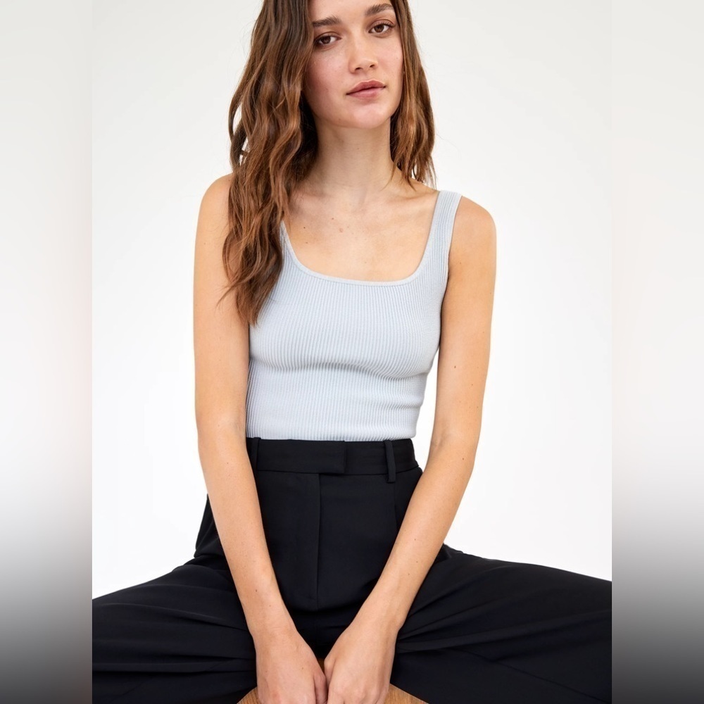 Aritzia Babaton Sculpt Knit Squareneck Tank